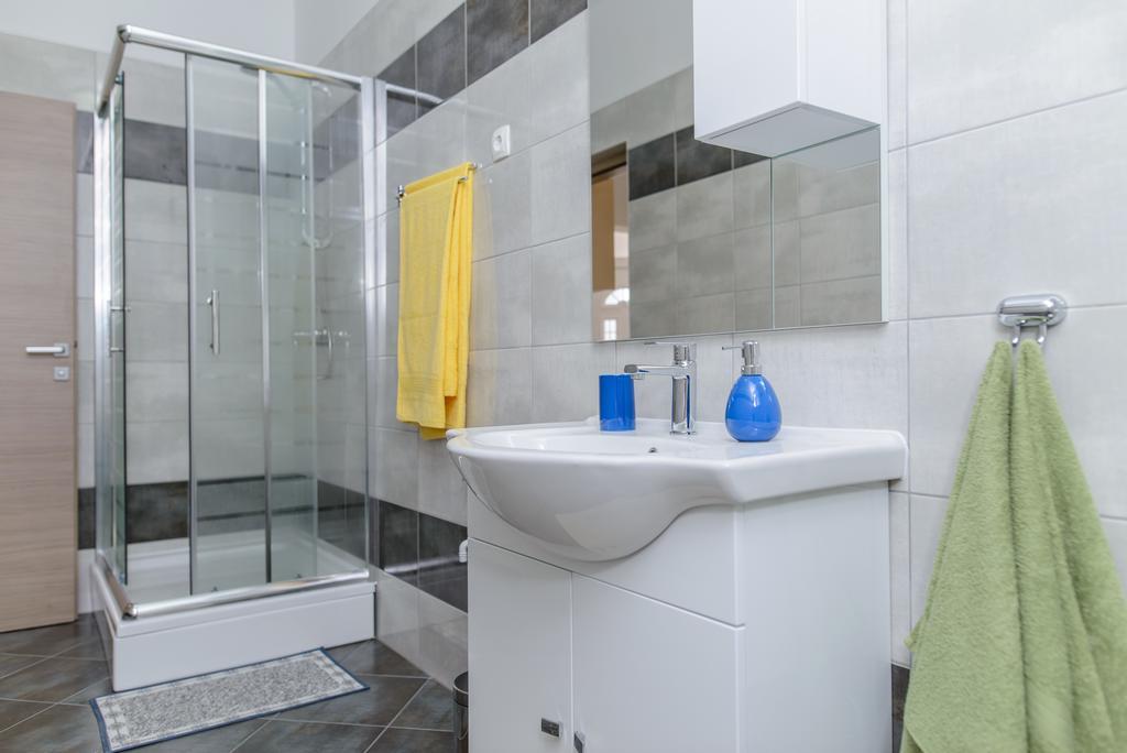 Apartments Bava Τρογκίρ Εξωτερικό φωτογραφία